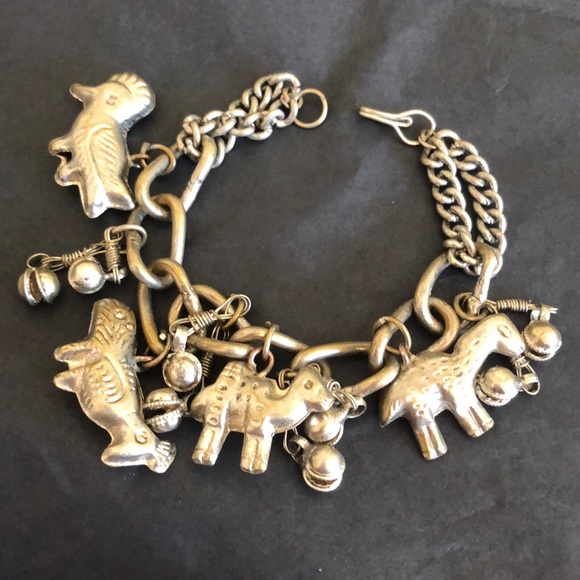 🐲CHARM BRACELET🐲 - Picture 3 of 3